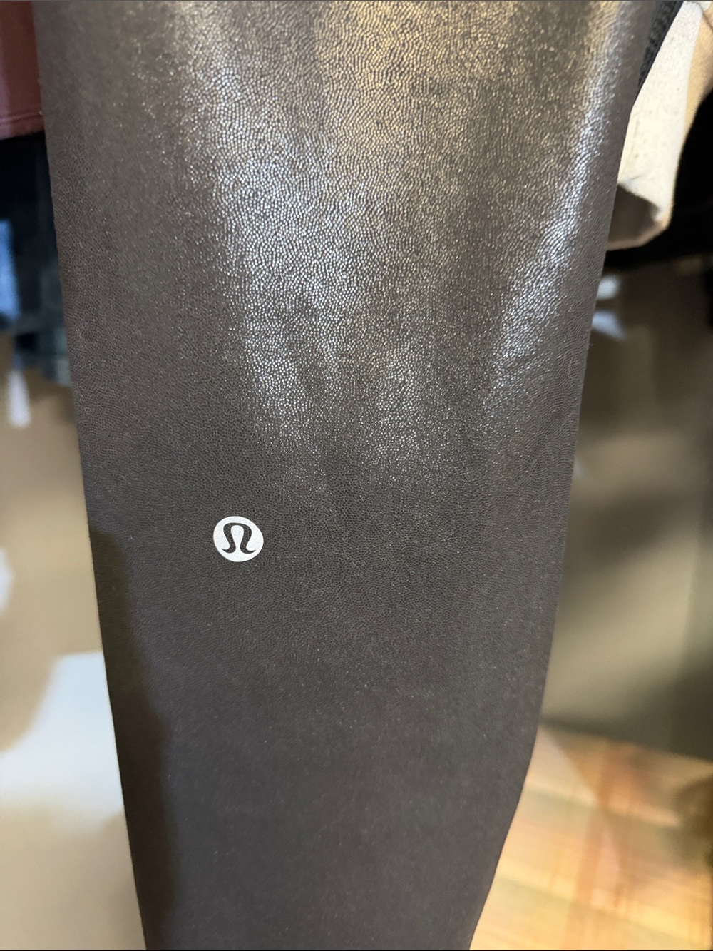 Lululemon Special Edition Wunder train foil print leggings - Picture 3 of 3